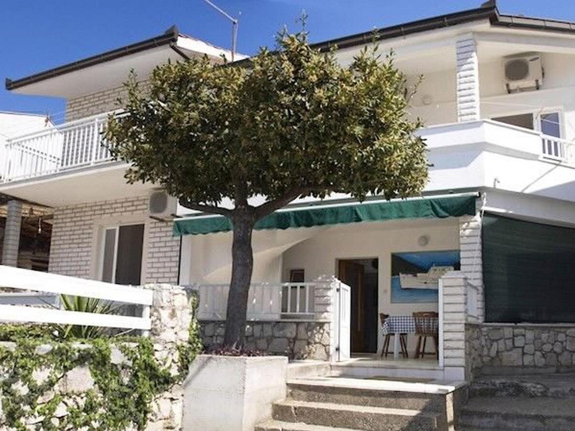 Apartments And Rooms Florijan 클레크 외부 사진